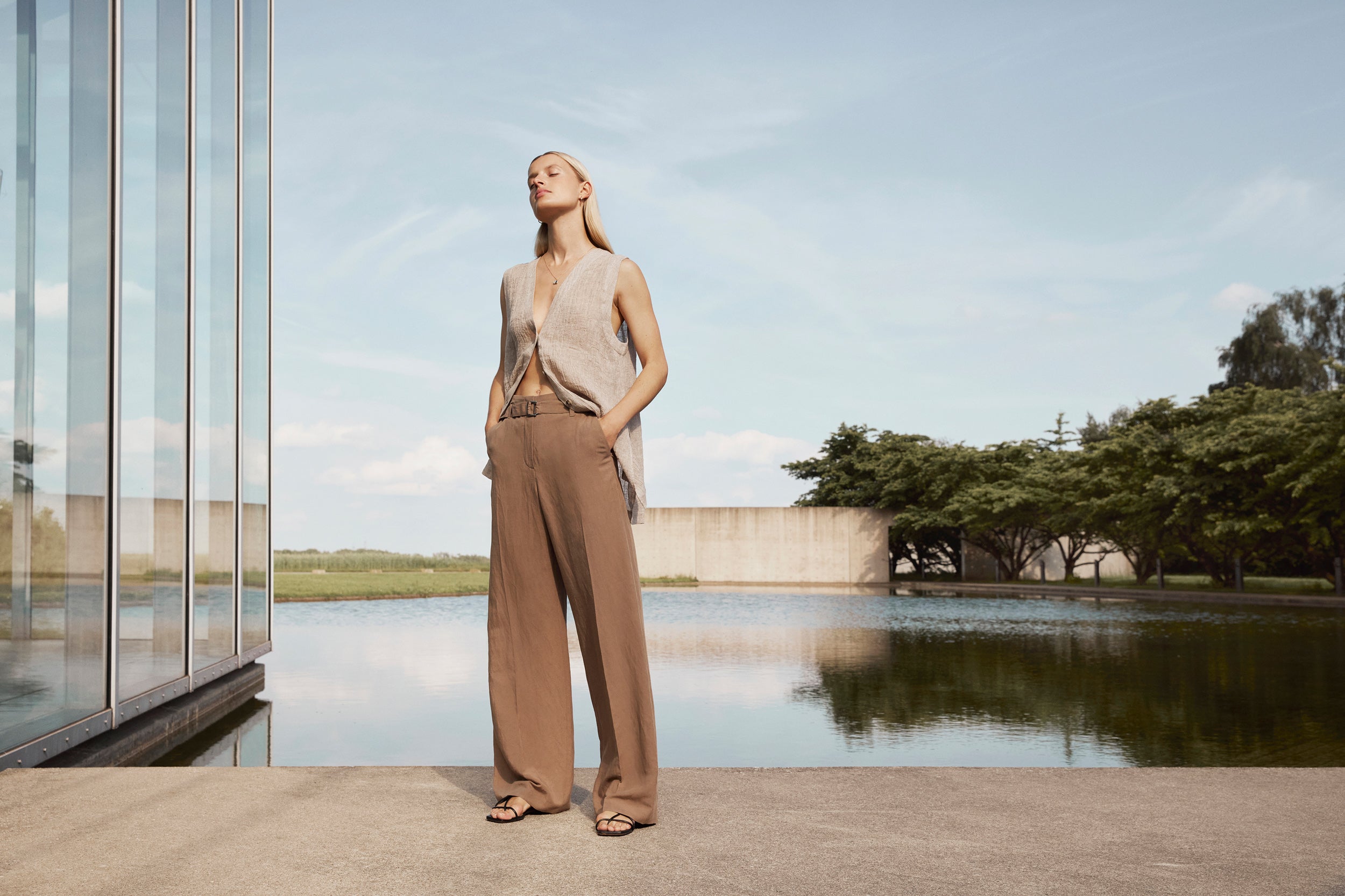Anais Business Linen