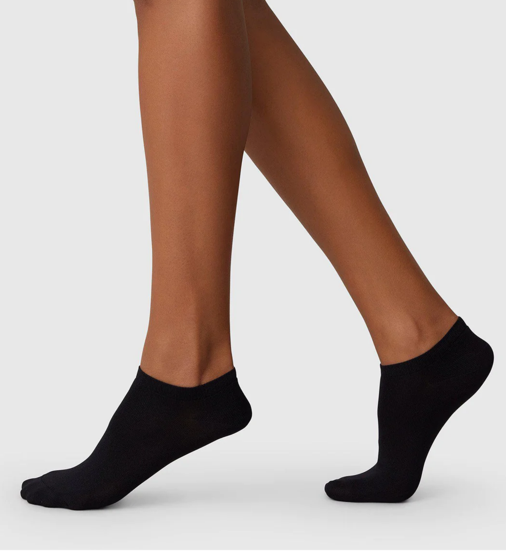 Sara Premium Sneaker Socks