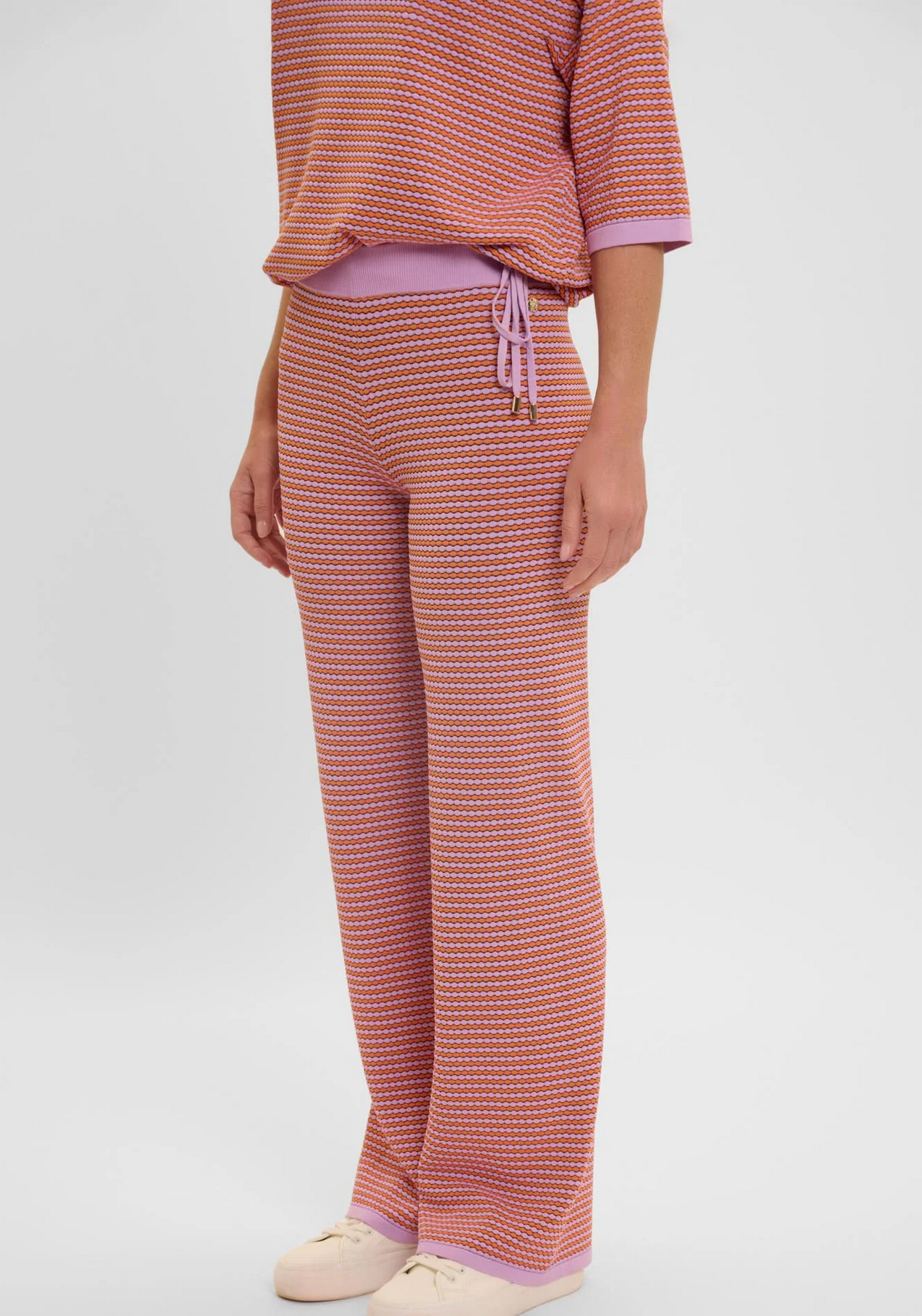Hose Ariana