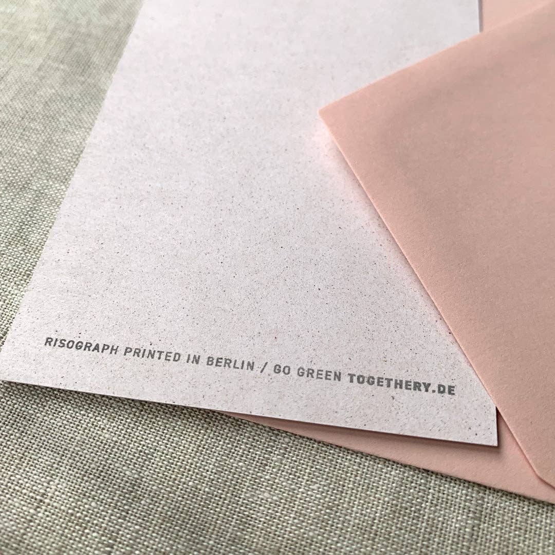 Frau mit pinkem Schal / Karte mit Umschlag / A7